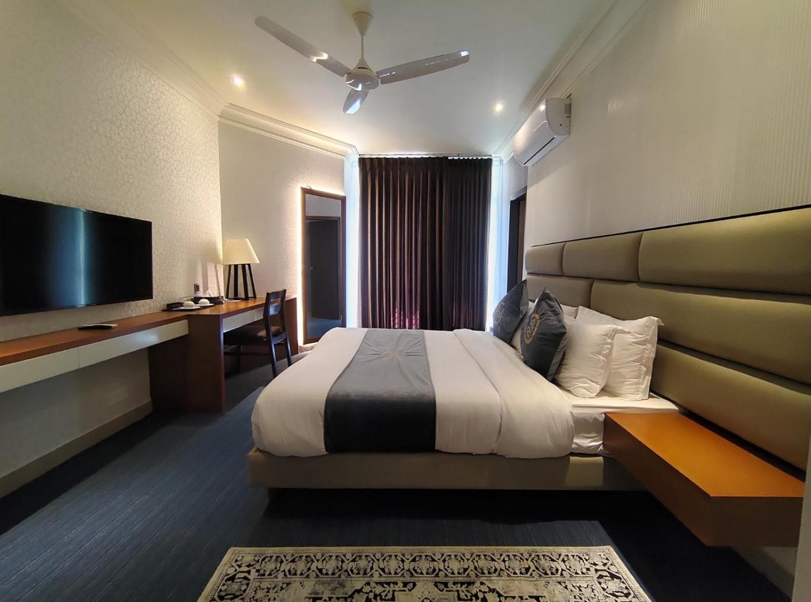 Royal Pearl Suites Cox's Bazar Exterior photo