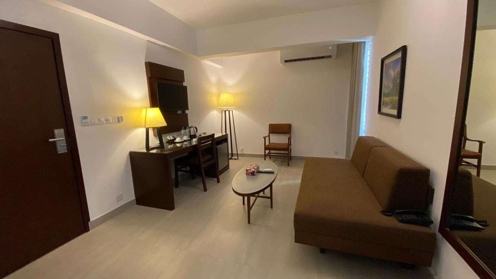 Royal Pearl Suites Cox's Bazar Exterior photo